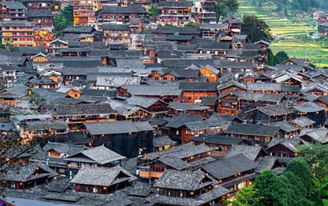 呼和浩特6种常见的外墙仿石漆施工工艺！